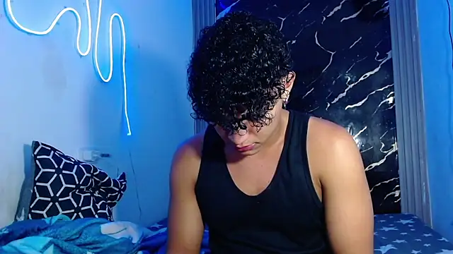 Snapshot of jamescurly00 chatting on March 2026 07:59:02 AM jamescurly00 online show from March 2026 07:59:02 AM