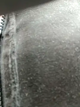 Snapshot of Michelle_ec chatting on April 2026 04:25:01 PM Michelle ec online show from April 2026 04:25:01 PM