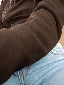 Snapshot of Michelle_ec chatting on April 2026 06:30:02 PM Michelle ec online show from April 2026 06:30:02 PM