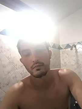 Snapshot of Ezequielggt chatting on January 2026 11:29:02 PM Ezequielggt online show from January 2026 11:29:02 PM