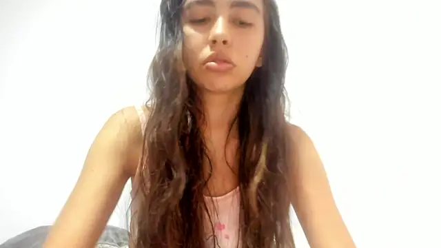 Sarah sumemers online show from March 2026 08:46:02 PM