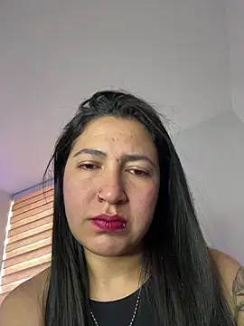 Snapshot of Mapisloop chatting on February 2026 01:40:01 PM Mapisloop online show from February 2026 01:40:01 PM