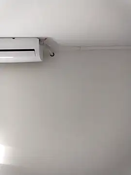 RAFAELQUINTEROSCAVALHEI online show from April 2026 06:11:02 PM