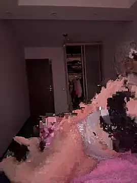 Snapshot of xCandyDollx chatting on March 2026 06:18:01 AM xCandyDollx online show from March 2026 06:18:01 AM