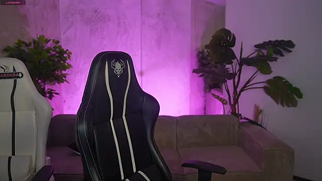 Snapshot of Mila_Rose054 chatting on April 2026 07:22:01 AM Mila Rose054 online show from April 2026 07:22:01 AM