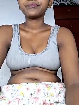 Snapshot of Royal-girl78 chatting on May 2026 04:34:02 PM Royal-girl78 online show from May 2026 04:34:02 PM