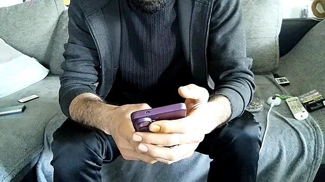 Snapshot of Moh_197 chatting on March 2026 03:45:01 PM Moh 197 online show from March 2026 03:45:01 PM