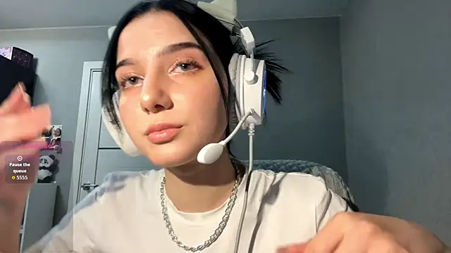 TomiRodenberg online show from January 2026 02:33:01 PM