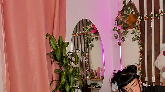 MeowMota  online show from January 2026 06:12:02 PM