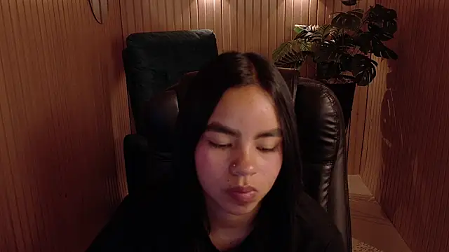 Snapshot of SofiaMante_ chatting on March 2026 06:57:01 PM SofiaMante online show from March 2026 06:57:01 PM