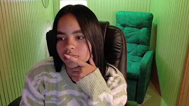 Snapshot of SofiaMante_ chatting on March 2026 09:21:02 PM SofiaMante online show from March 2026 09:21:02 PM