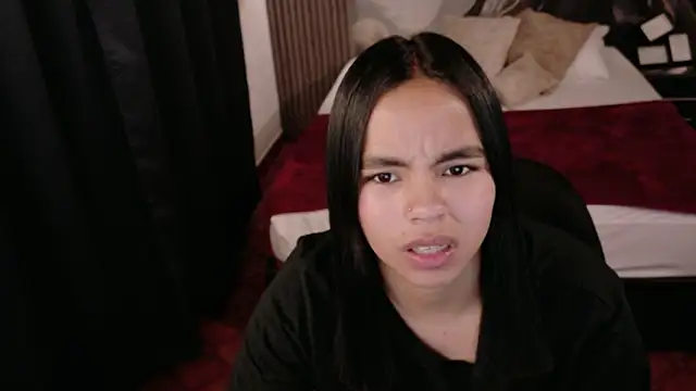 Snapshot of SofiaMante_ chatting on March 2026 09:03:02 PM SofiaMante online show from March 2026 09:03:02 PM