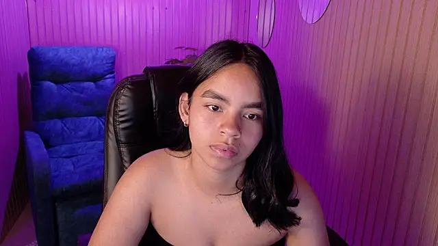 Snapshot of SofiaMante_ chatting on April 2026 09:38:01 PM SofiaMante online show from April 2026 09:38:01 PM