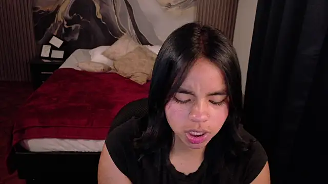 Snapshot of SofiaMante_ chatting on May 2026 11:11:01 PM SofiaMante online show from May 2026 11:11:01 PM