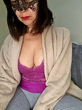 larizinha2026 online show from July 2026 05:50:01 PM