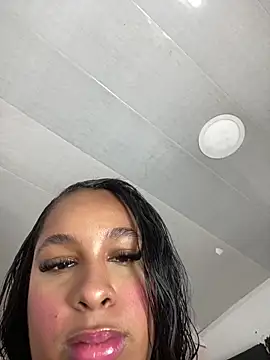 NataliaMillers online show from April 2026 08:00:02 PM