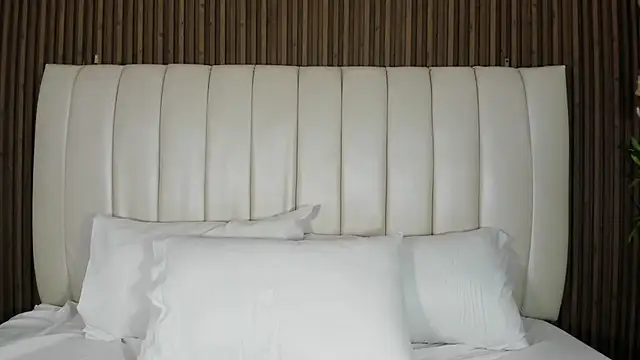 KatheOlson online show from February 2026 07:54:01 PM