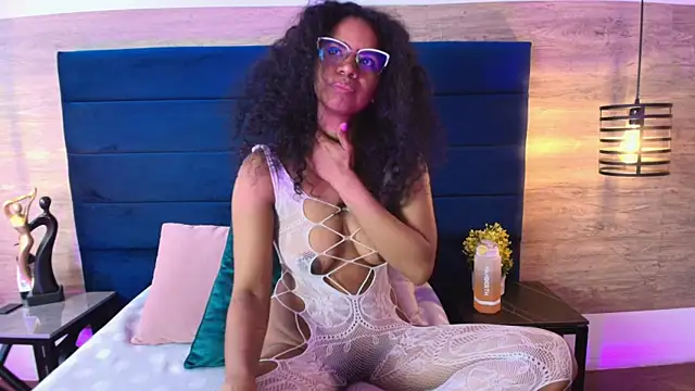 Snapshot of Ellie-Alves chatting on March 2026 01:55:01 PM Ellie-Alves online show from March 2026 01:55:01 PM