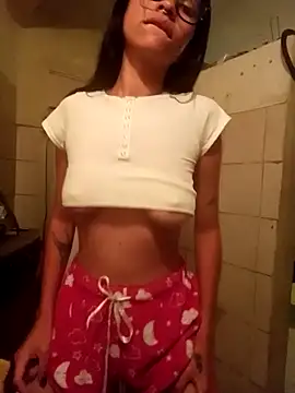 Snapshot of Chiquitoperopeligroso4 chatting on March 2026 05:24:02 AM Chiquitoperopeligroso4 online show from March 2026 05:24:02 AM