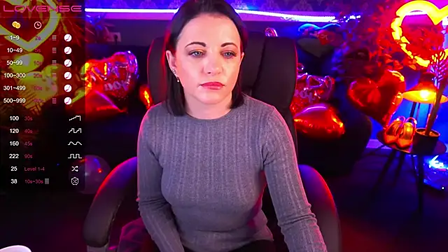 Dafni Monn online show from February 2025 06:24:02 AM