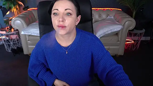 Snapshot of Dafni_Monn chatting on April 2026 12:50:01 PM Dafni Monn online show from April 2026 12:50:01 PM