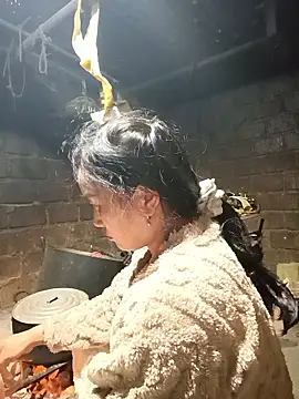 yu--yo online show from January 2026 12:02:01 AM