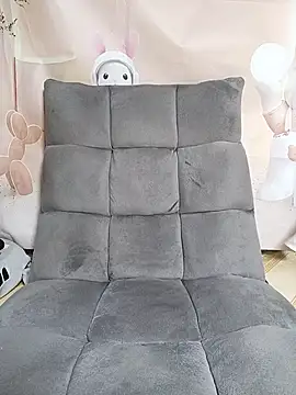 MiaBaba online show from April 2026 07:48:01 PM