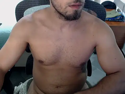 lucassouza18cm online show from January 2026 10:39:02 AM