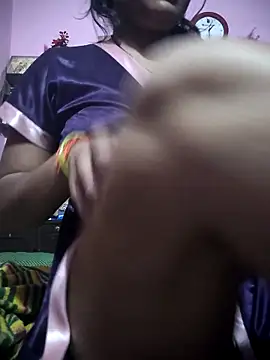 Nilam cute online show from April 2026 07:58:01 PM