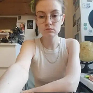 Snapshot of Shy_Bamby chatting on March 2026 04:18:01 PM Shy Bamby online show from March 2026 04:18:01 PM