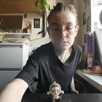 Snapshot of Shy_Bamby chatting on April 2026 12:32:01 PM Shy Bamby online show from April 2026 12:32:01 PM