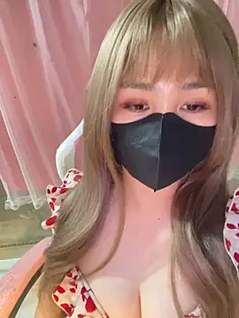 -Violet-t online show from April 2026 01:30:01 PM