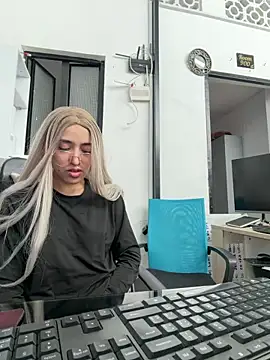 Snapshot of MichaelRossexxx chatting on April 2026 08:55:01 PM MichaelRossexxx online show from April 2026 08:55:01 PM