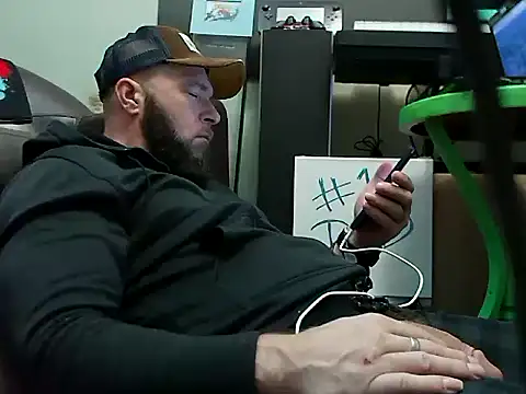 Snapshot of Numba1dad_ chatting on February 2026 05:56:01 PM Numba1dad online show from February 2026 05:56:01 PM