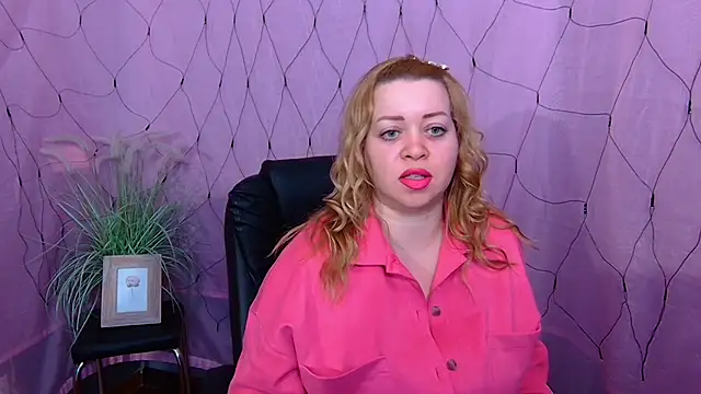 OliviaVerr online show from February 2026 01:14:02 PM