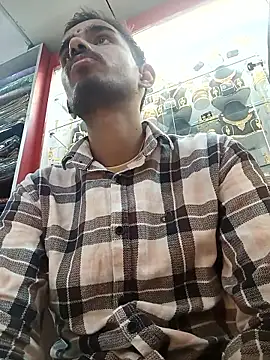 Rajkuma12345 online show from February 2026 06:43:02 AM