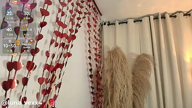 big woman online show from February 2026 03:03:01 AM