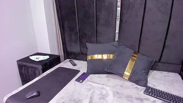 GraceAlexa12 online show from March 2026 03:22:01 PM