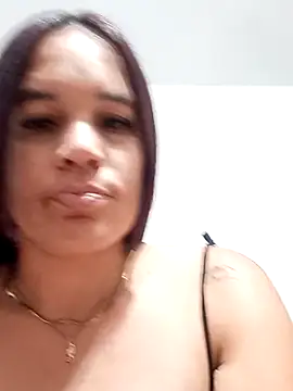 horny girl33 online show from January 2026 02:16:01 AM