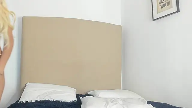 im miuu online show from January 2026 04:16:01 AM