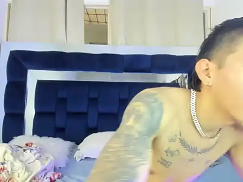 Snapshot of Scook_Gray_ chatting on March 2026 09:32:02 PM Scook Gray online show from March 2026 09:32:02 PM