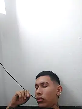 Snapshot of Scook_Gray_ chatting on March 2026 07:08:01 PM Scook Gray online show from March 2026 07:08:01 PM