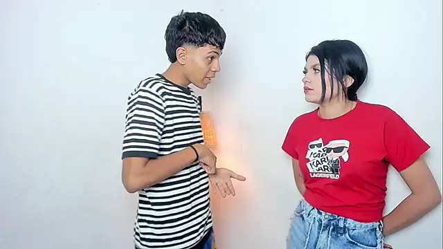 Snapshot of Skinnyfucked chatting on April 2026 12:16:02 AM Skinnyfucked online show from April 2026 12:16:02 AM