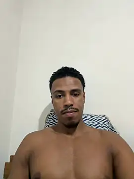 Snapshot of LorenzoBlack27 chatting on June 2026 10:41:01 PM LorenzoBlack27 online show from June 2026 10:41:01 PM