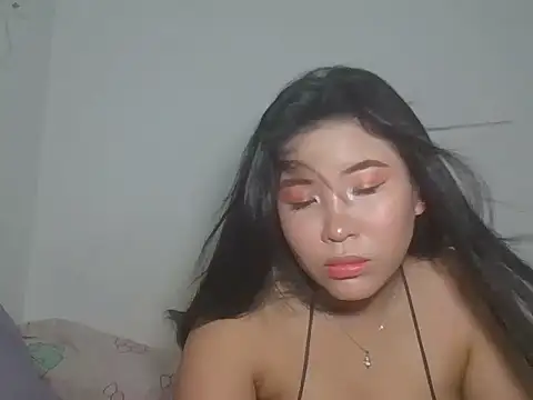 Zyeiii online show from February 2026 06:14:02 AM