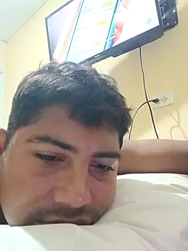 Snapshot of master_juju1924 chatting on February 2026 08:32:02 AM master juju1924 online show from February 2026 08:32:02 AM