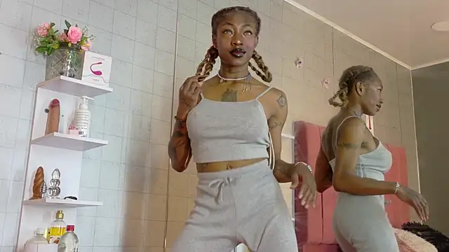 DaniaMarcell online show from January 2026 04:38:02 AM