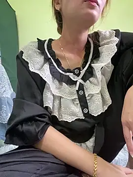 Snapshot of Angela_loveee chatting on February 2026 05:55:01 AM Angela loveee online show from February 2026 05:55:01 AM