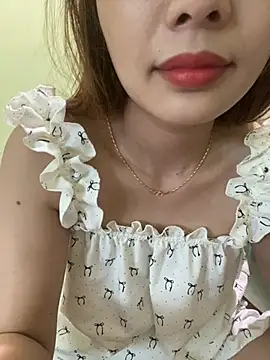 Snapshot of Angela_loveee chatting on April 2026 07:34:01 AM Angela loveee online show from April 2026 07:34:01 AM