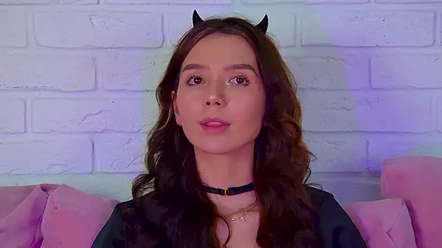 Snapshot of VanessaVienne chatting on March 2026 04:08:01 PM VanessaVienne online show from March 2026 04:08:01 PM